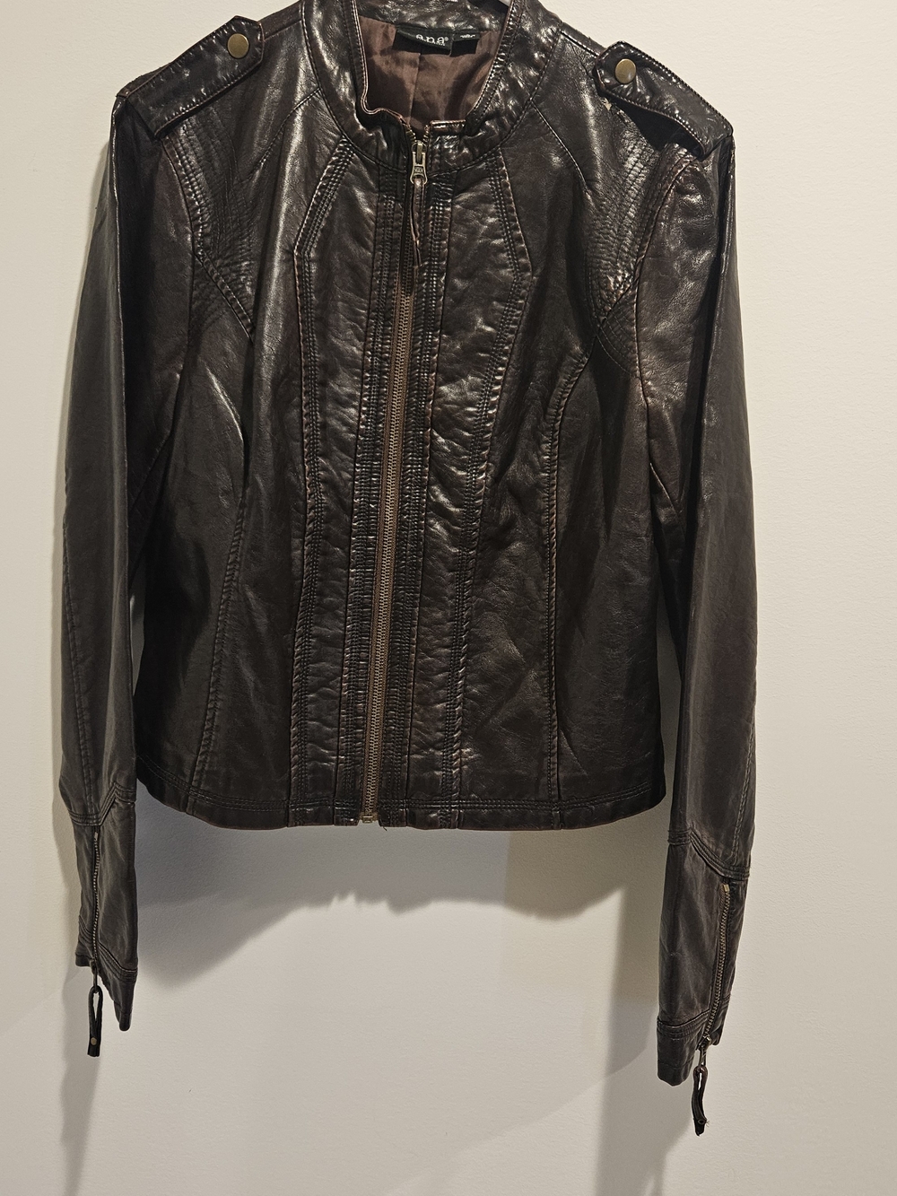 A.n.a Women’s Dark Brown Leather Moto Jacket Size: Large